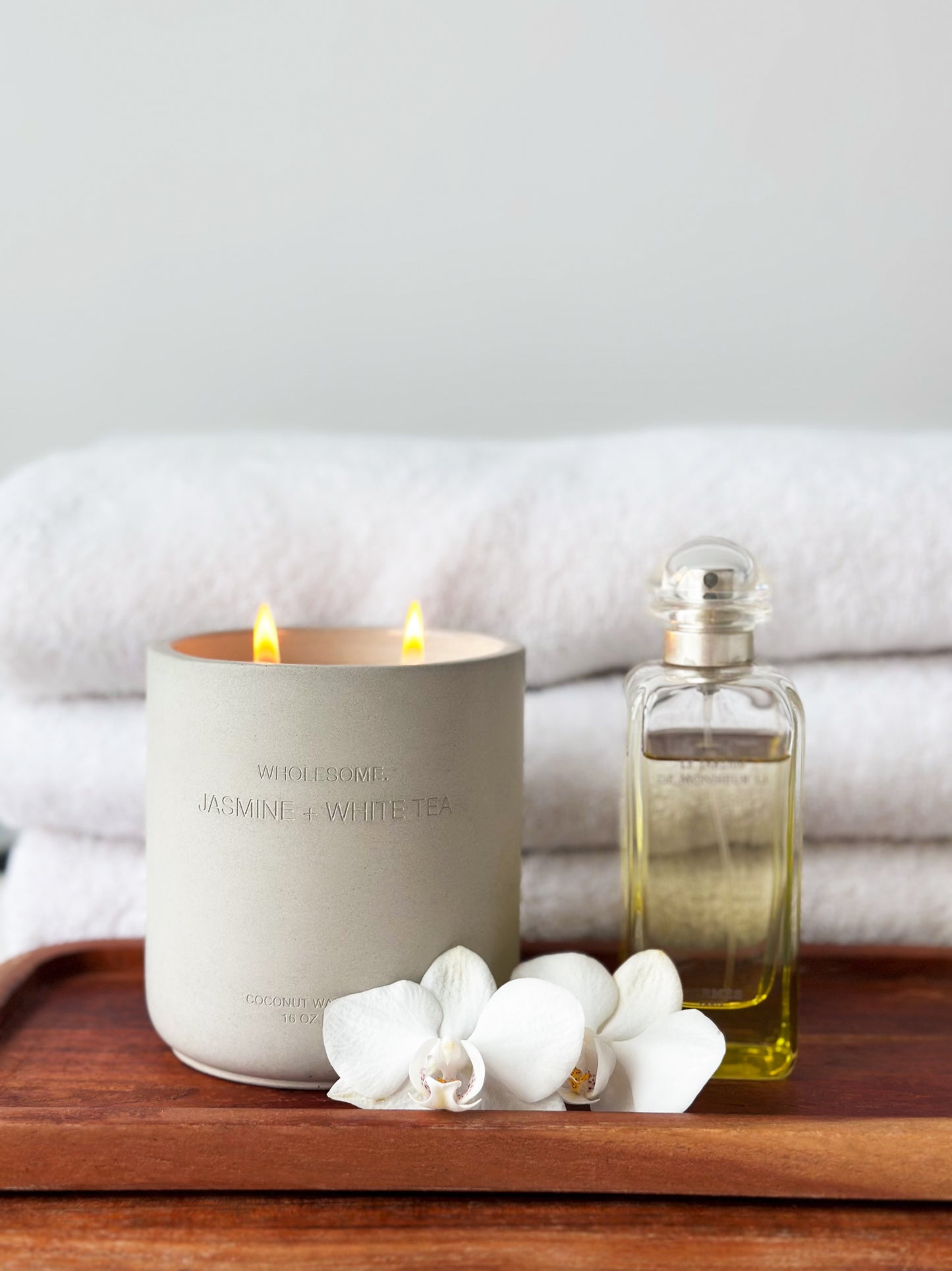 Jasmine + White Tea Scented Non Toxic Candles - 100% Natural Coconut Wax Candle